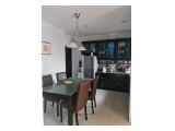 Dijual Apartemen Cosmo Park 2 Lantai di Jakarta Pusat - 3 Bedrooms + 1 Maid Room - Fully Furnished