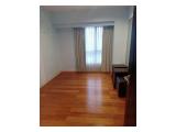 Dijual Cepat Apartemen Somerset Berlian Tower South 3BR Luas 188 m2 Kondisi Semi Furnished Harga 4.3M Nego